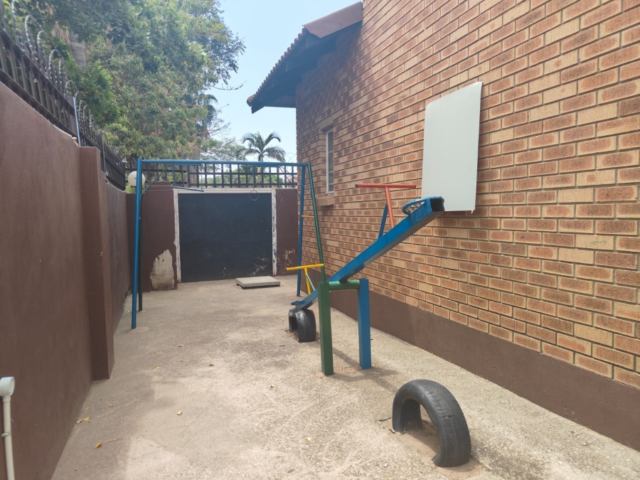 1 Bedroom Property for Sale in Rustenburg Central North West
